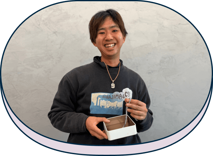 側島社員の写真